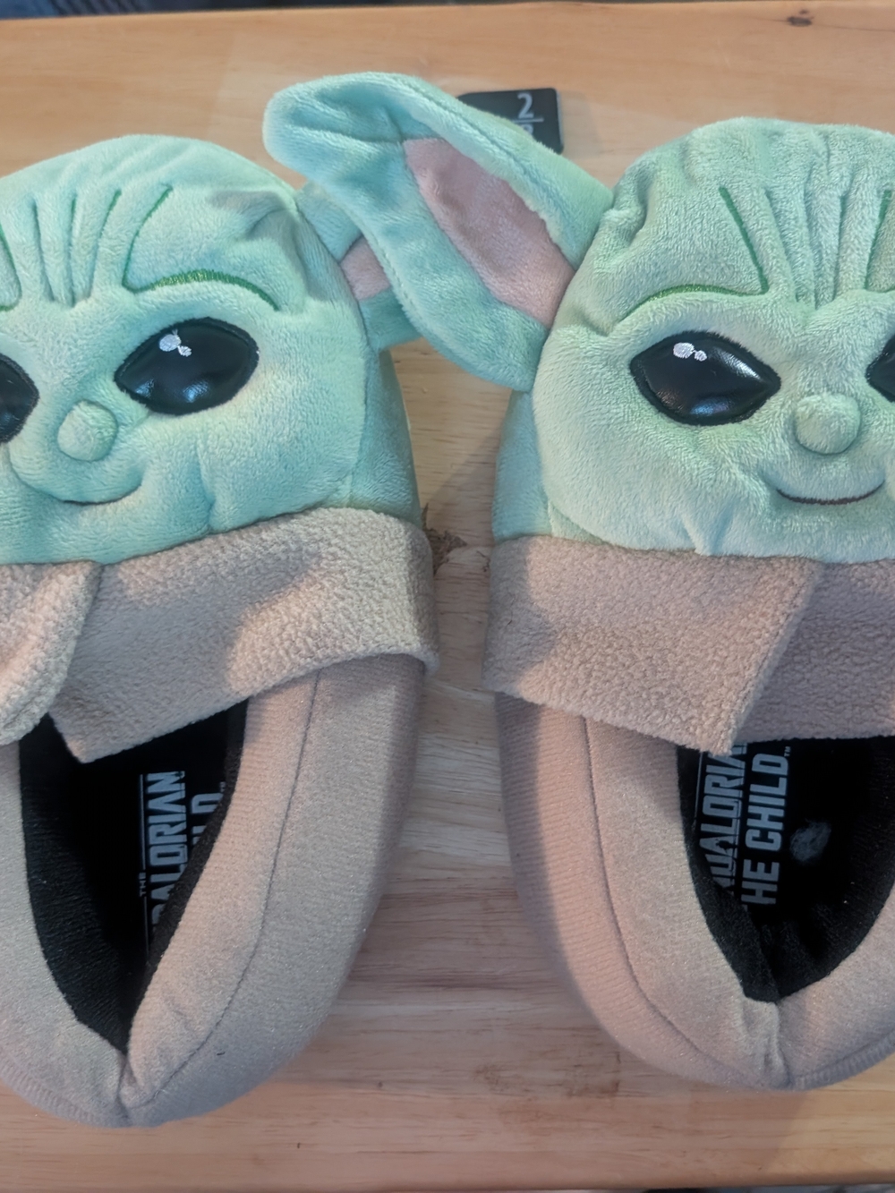 NEW - The Mandalorian The Child Kids Youth Size 2/3 Slippers